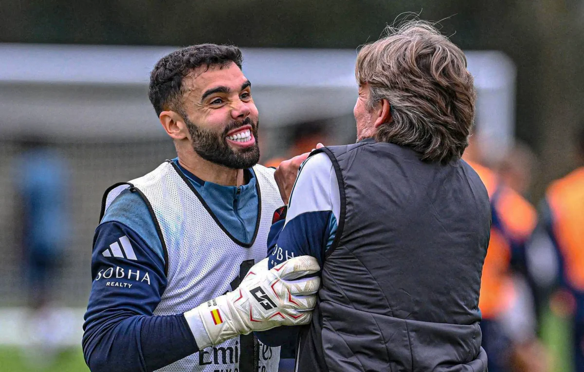 ヨケレスがトレーニング不在│チェンバレンがトレーニングに参加